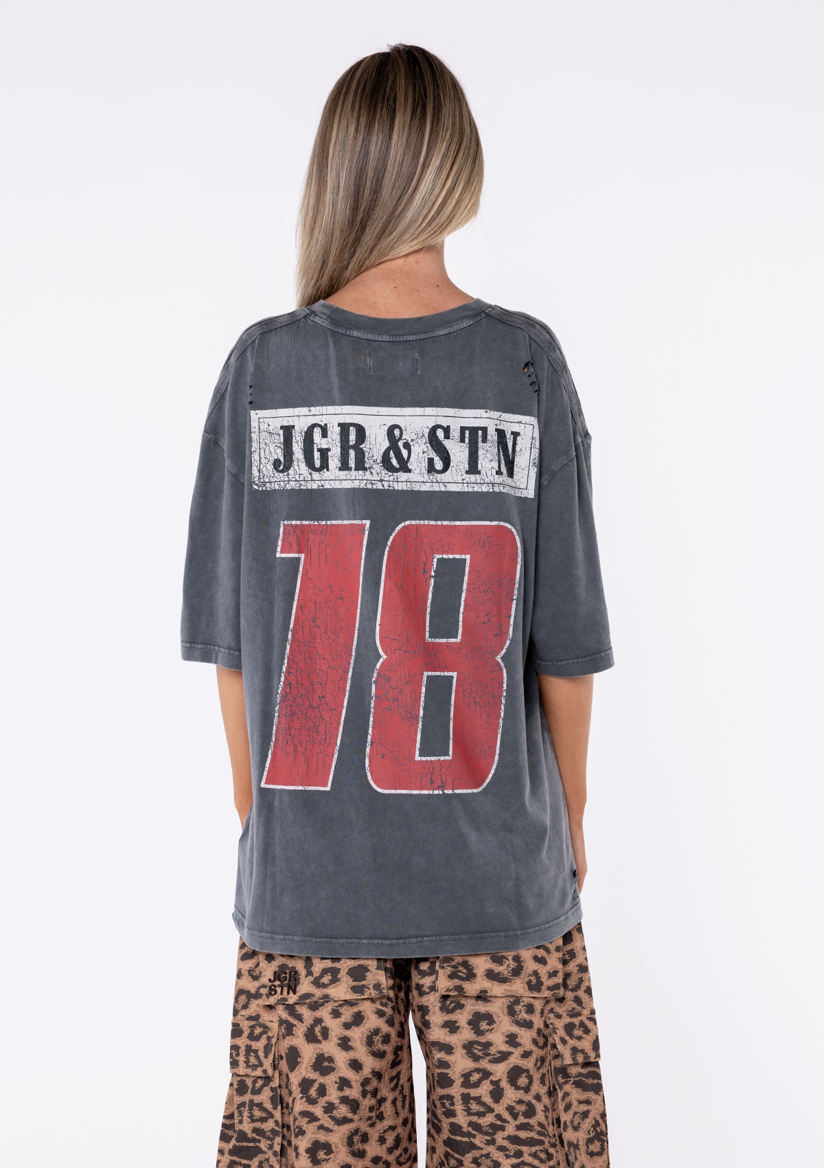 DRIFT DISTRESSED OVERSIZED TEE