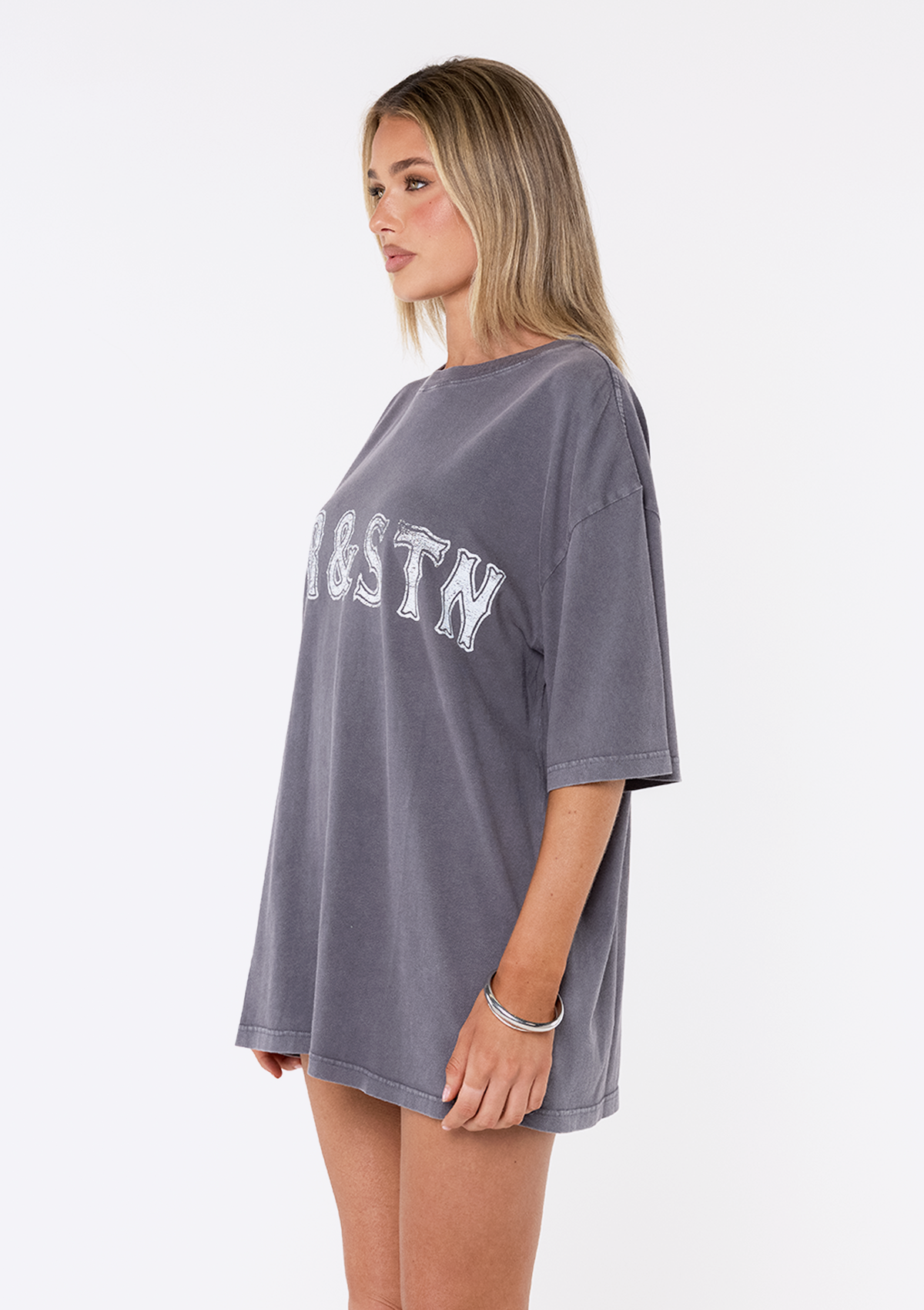 SALOON OVERSIZED TEE