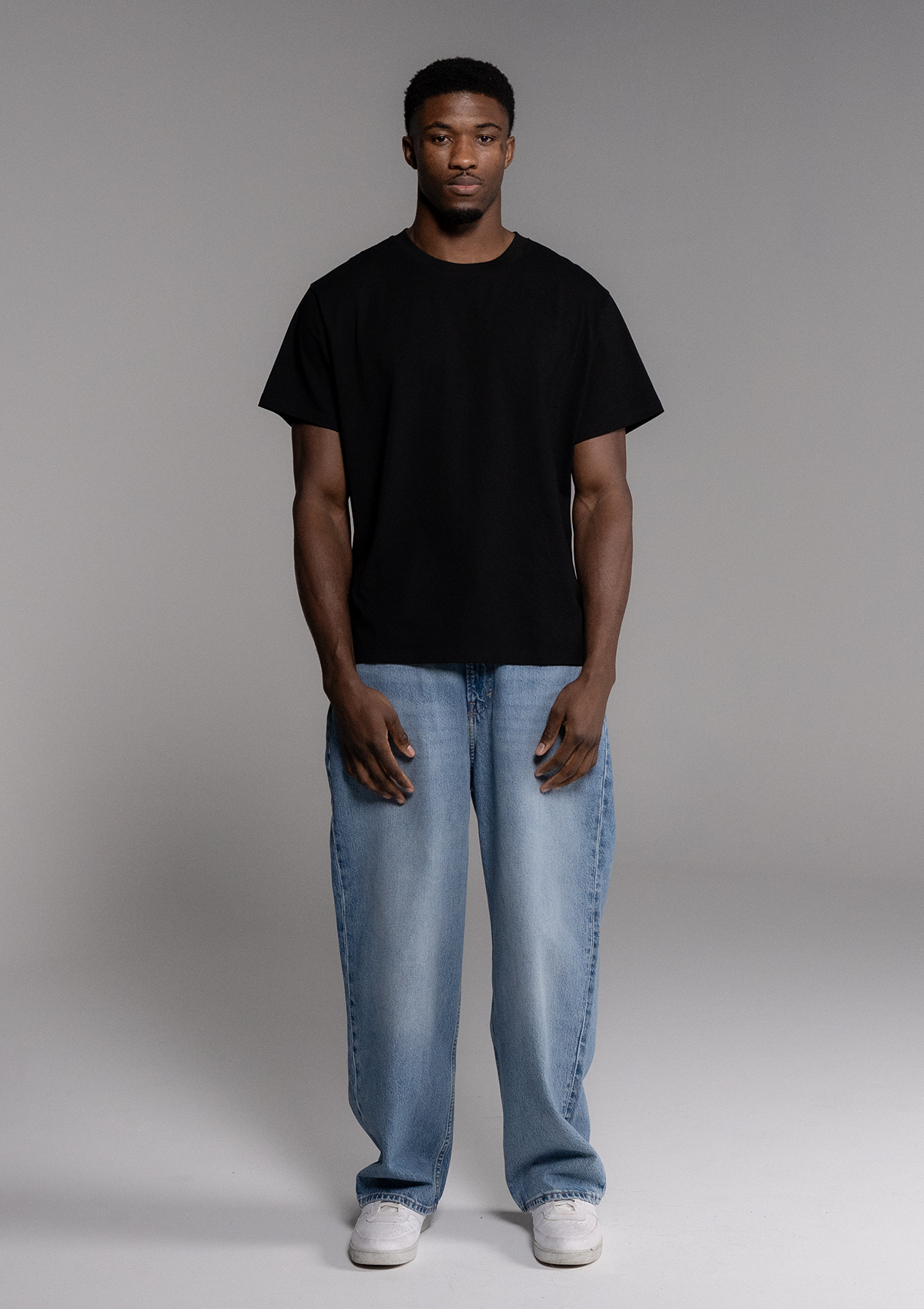CORE T-SHIRT - BLACK